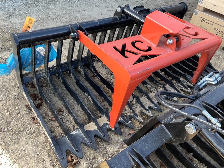 #3693-•-new-kc-76"-skid-steer-skeleton-grapple-bucket-image-2