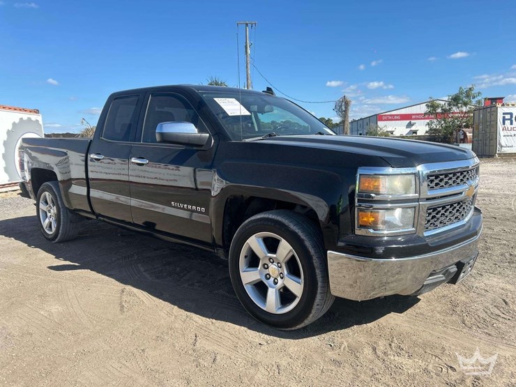 2015-chevrolet-silverado-1500-image-2