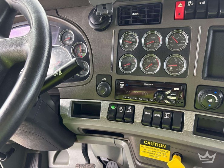 2019-kenworth-t880-image-29