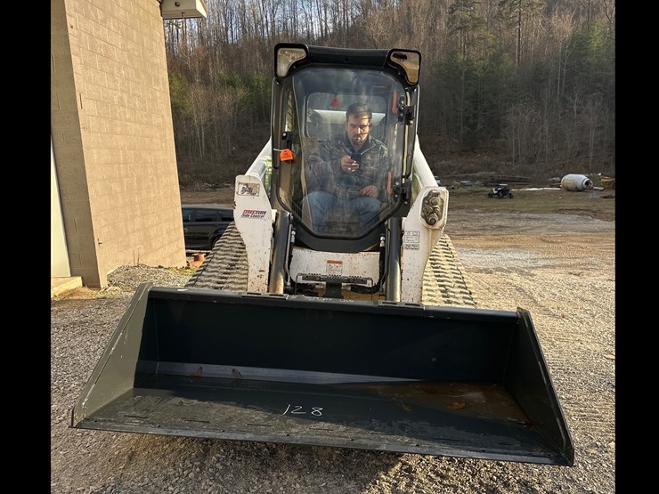 2020-bobcat-t770-image-4