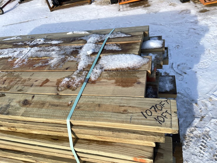 #3812-•-bundle-of-green-treated-lumber-image-7