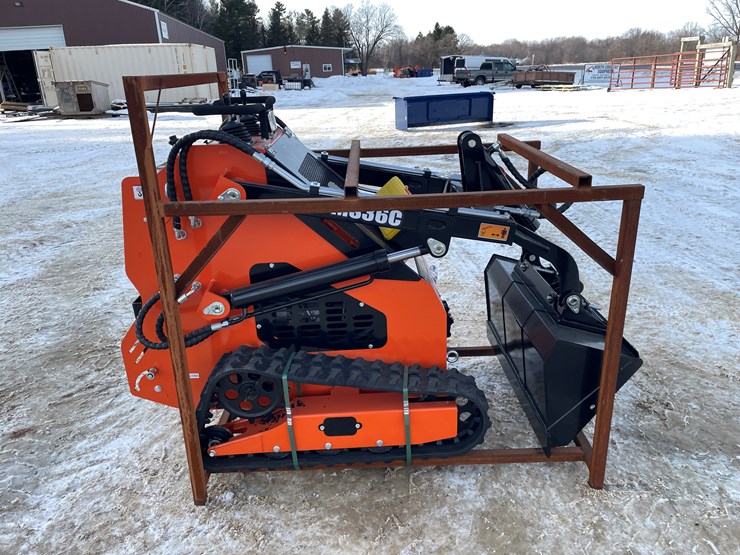 #301-•-mms-mini-skid-steer-ride-on-loader-image-4