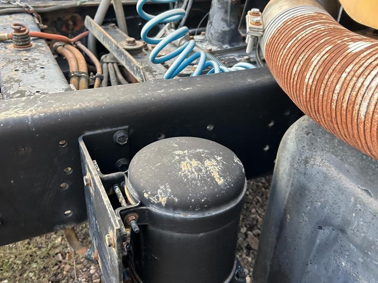 1984-international-s2200-image-9