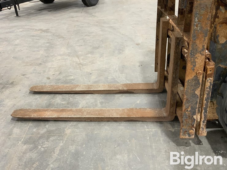 2020-caterpillar-gp30n-image-9