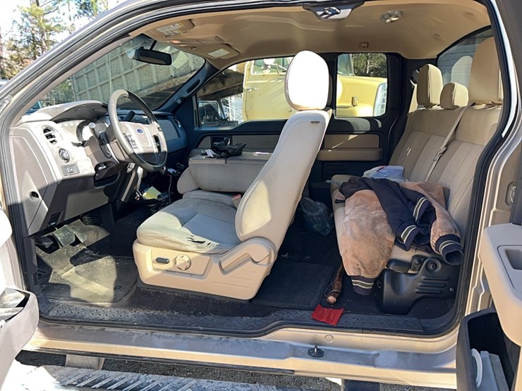 2014,-f-150-pickup,-100,000-miles,-gas-3.7l-engine;-located-at-7241-roxbury-rd,-charles-city,-va,-please-call-804.837.9940-or-804.651.4404-with-questions-image-13