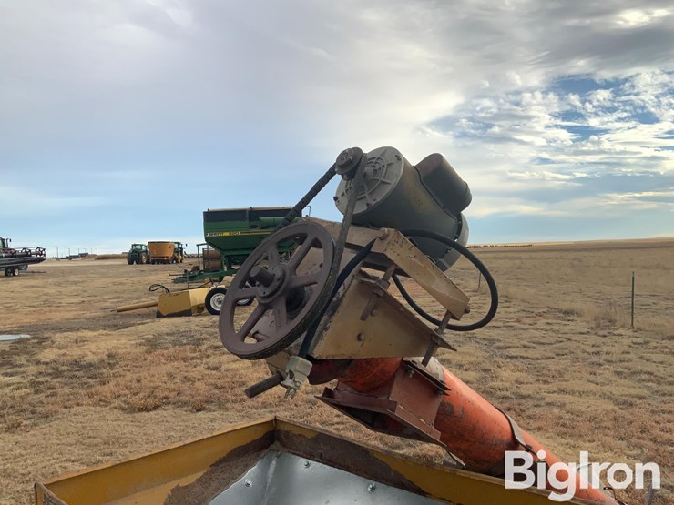 peerless-grain-grinder-w/6"-loading-auger-image-15