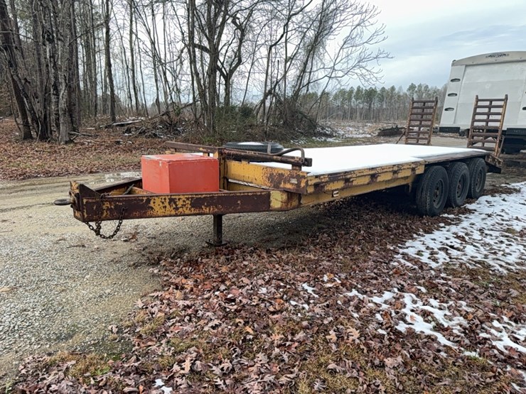 intl-trailer,-6-wheel,-18-ft-flat-with-4-ft-ramps;-located-at-7241-roxbury-rd,-charles-city,-va,--please-call-804.837.9940-or-804.651.4404-with-questions-image-9