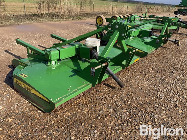 2022-john-deere-mx8-image-3