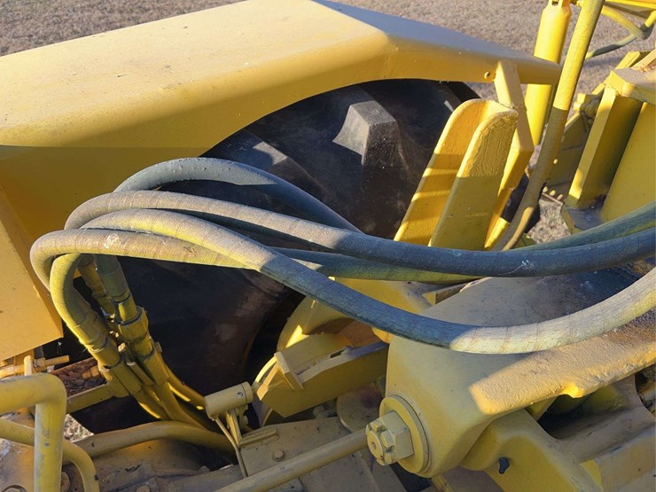 john-deere-840-image-143