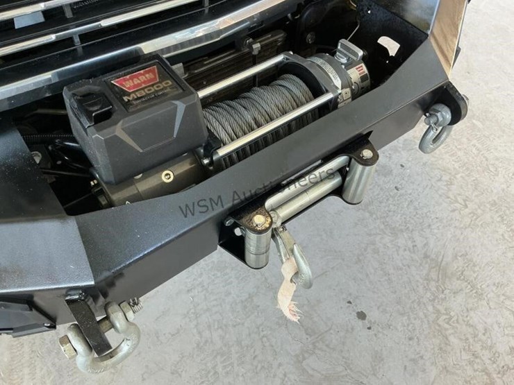 2015-chevrolet-silverado-2500hd-image-11