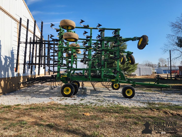 2010-john-deere-2210-image-4