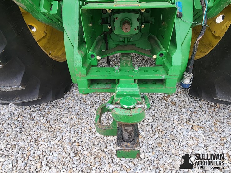 2010-john-deere-8225r-image-11