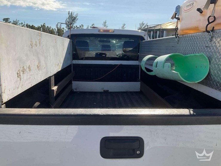 2012-ford-f-250-pickup-truck-image-33