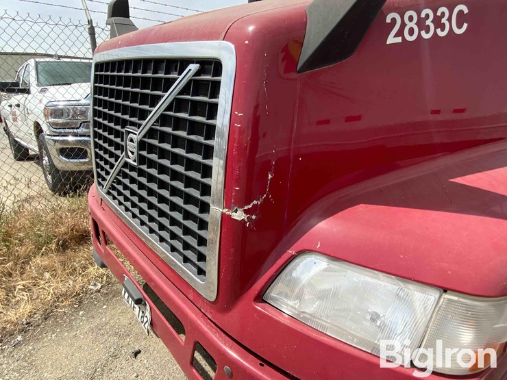 2016-volvo-vnm42t-s/a-truck-tractor-image-11