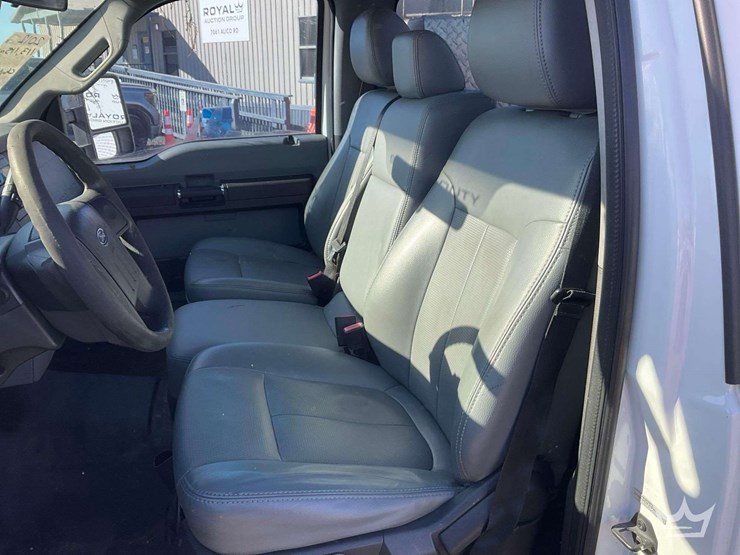 2012-ford-f-250-pickup-truck-image-17