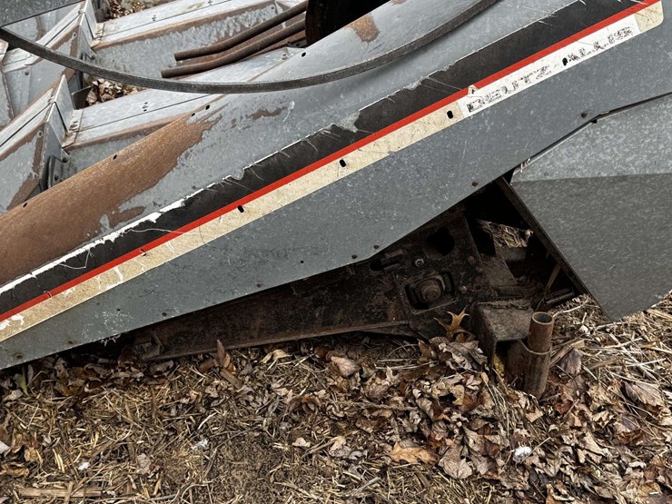 deutz-allis-6-row-corn-head-w/ac-pickup-reel-attachment-image-5