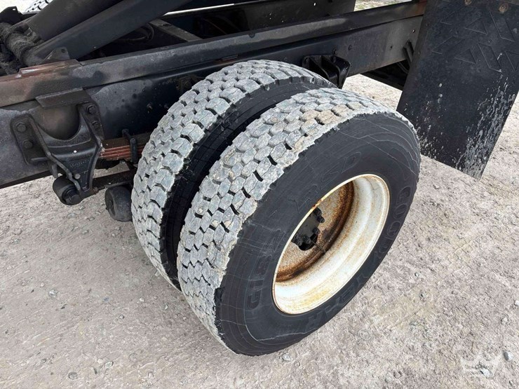 2007-international-durastar-4300-image-73