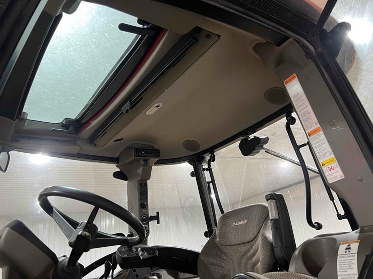 2014-case-farmall-115u-tractor-image-30