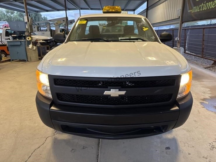 2008-chevrolet-silverado-1500-image-3