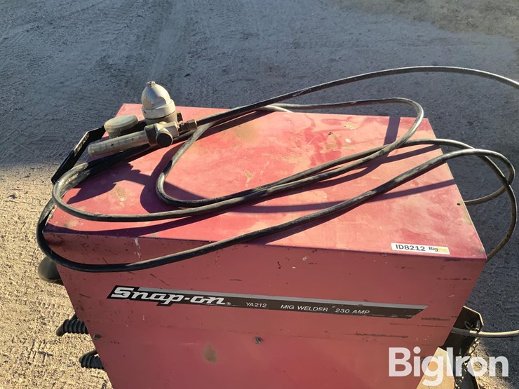 snap-on-ya212-230-amp-mig-welder-image-13