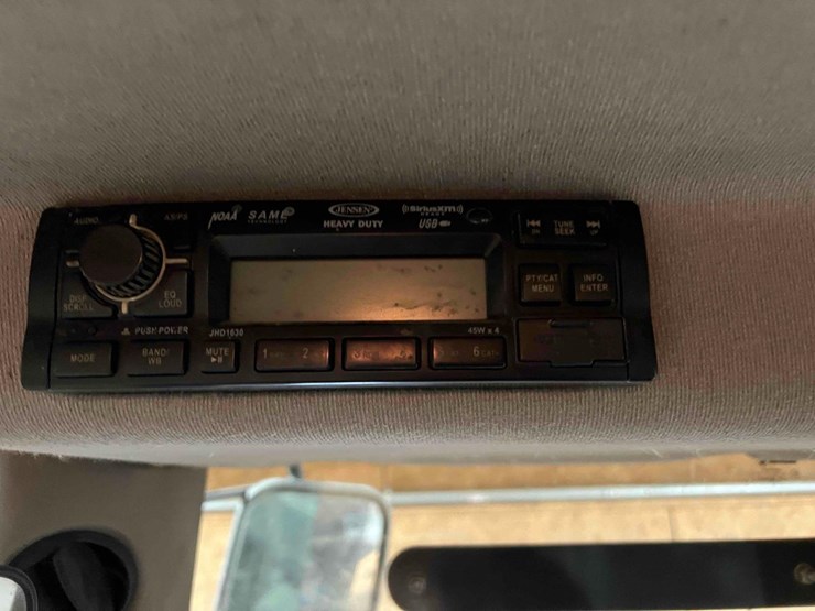 2014-case-521f-image-14