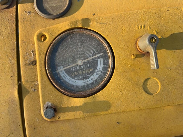 john-deere-840-image-137