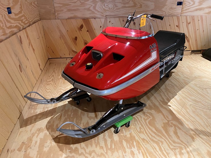 #3793-•-1970-rupp-440-magnum-snowmobile-image-1