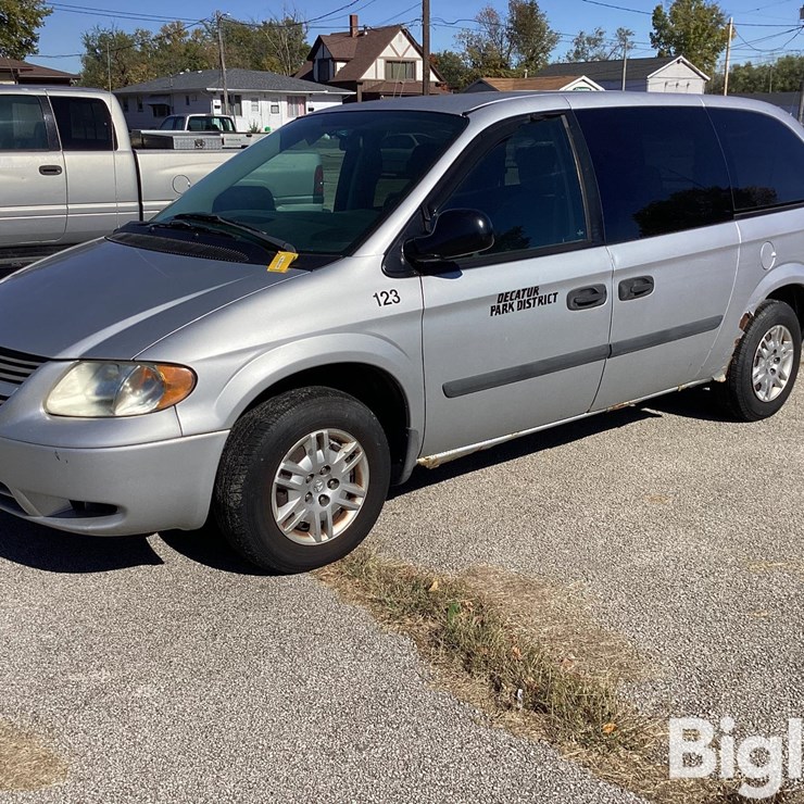 2005 DODGE GRAND CARAVAN SPORT