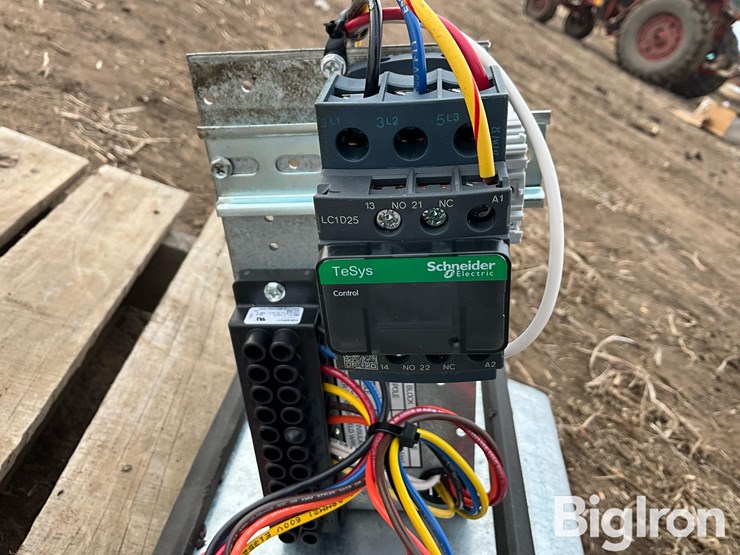 valley-pivot-tower-control-boxes-image-16