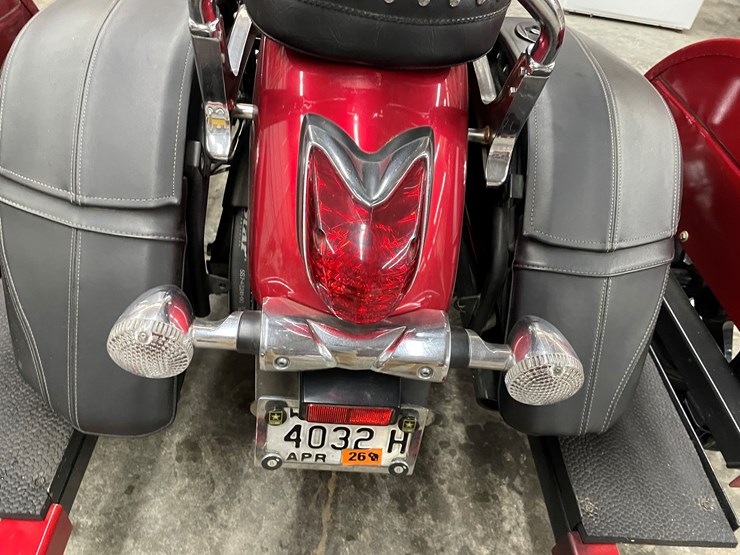 #1010-•-2011-yamaha-v-star-950-tourer-motorcycle-with-trike-kit-(has-wi-title)-image-19