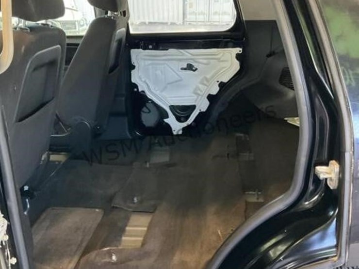 chevrolet-tahoe-image-23