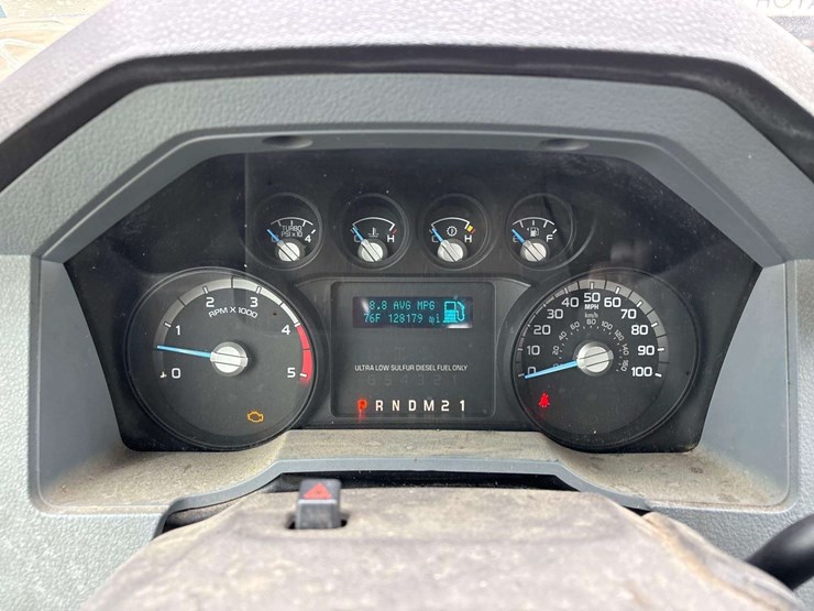 2012-ford-f550-image-9