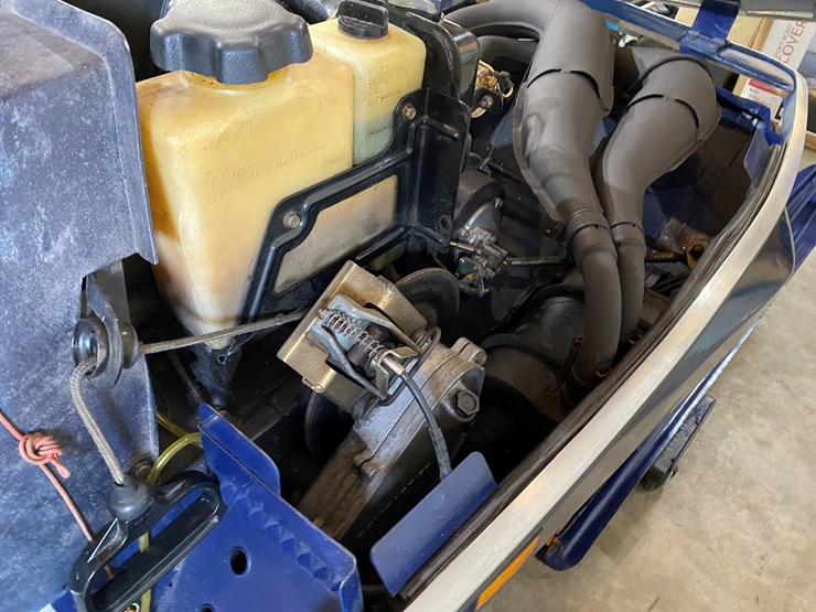 #3786-•-1982-moto-ski-ultrasonic-snowmobile-image-18