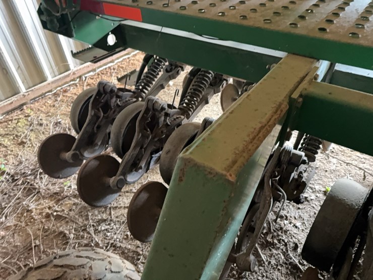 john-deere-1560-image-34