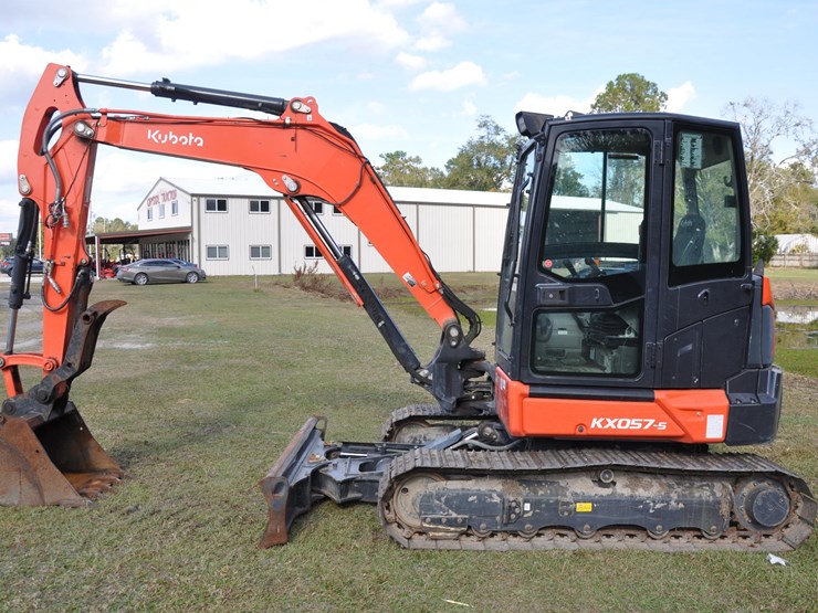 2023-kubota-kx057-5-image-8