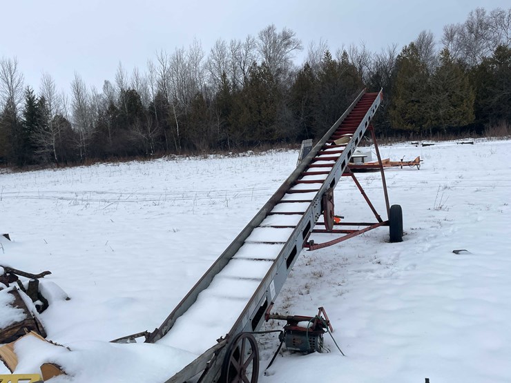 #3521-•-hay-elevator-image-4