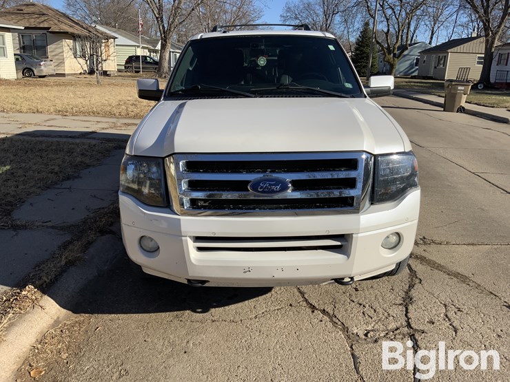 2014-ford-expedition-image-2