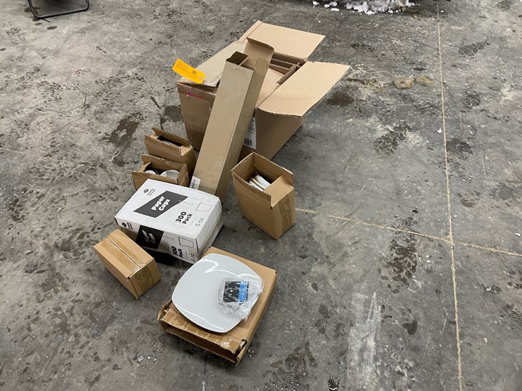 #5849-•-assorted-kitchen-items-image-1