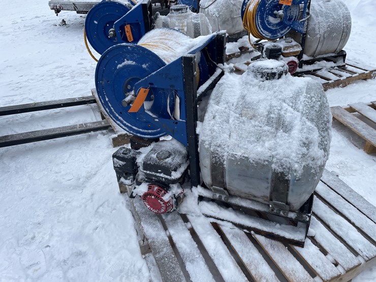 #3835-•-used-pressure-washer-unit-image-2