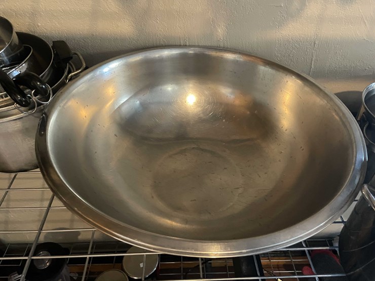 #6348-•-pots-lot-image-6