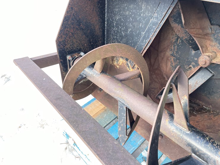 #3821-•-tiger-boom-arm-snow-panther-snow-blower-attachment-image-11