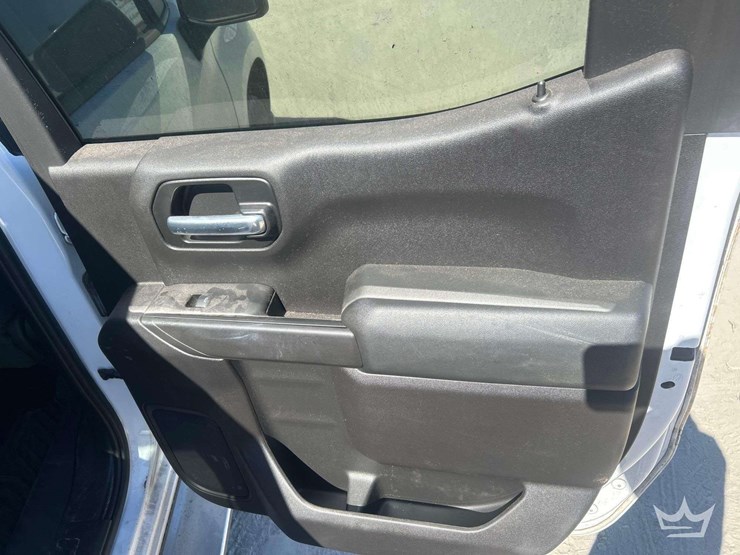 2020-chevrolet-silverado-1500-image-22