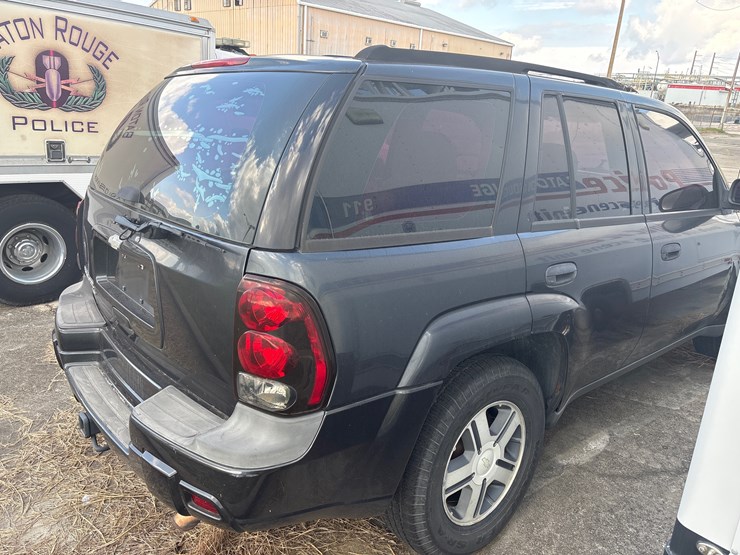 2014-chevrolet-trail-blazer-ls-image-4