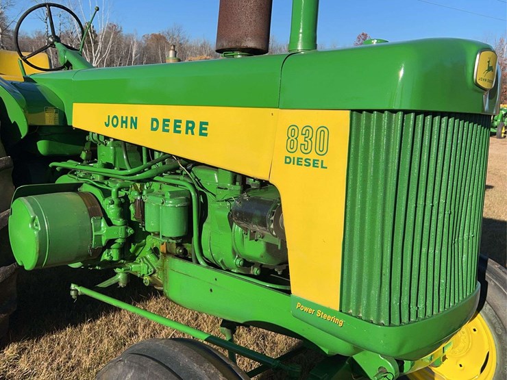 1959-john-deere-830-image-11