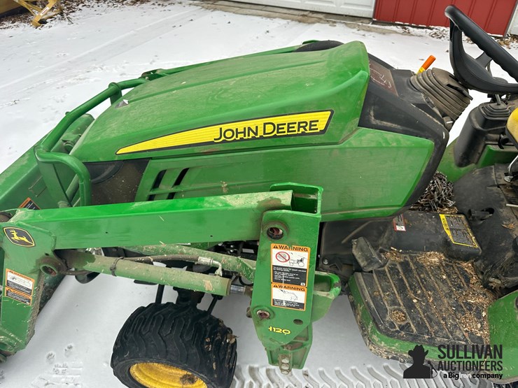 2016-john-deere-1025r-image-14