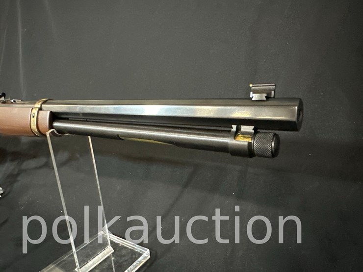 henry-brass-octagon-barrel-30-30-rifle-(sn#-ttb055280)-(box)-image-8