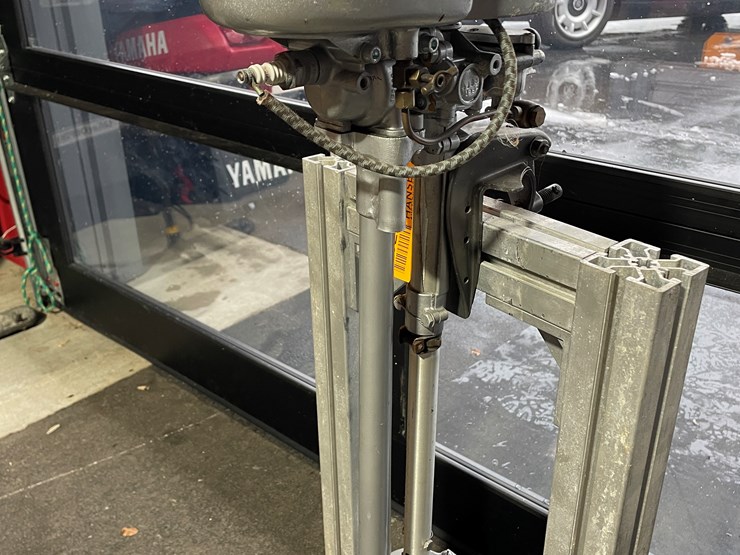 #3822-•-evinrude-elto-pal-vintage-outboard-boat-motor-image-1