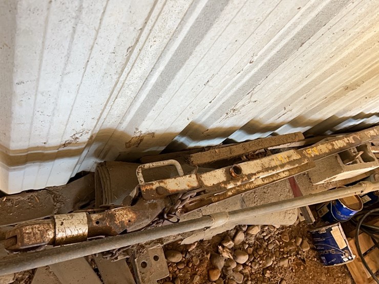 spray-coupe-tow-bar;-located-at-7241-roxbury-rd,-charles-city,-va,-please-call-804.837.9940-or-804.651.4404-with-questions-image-1