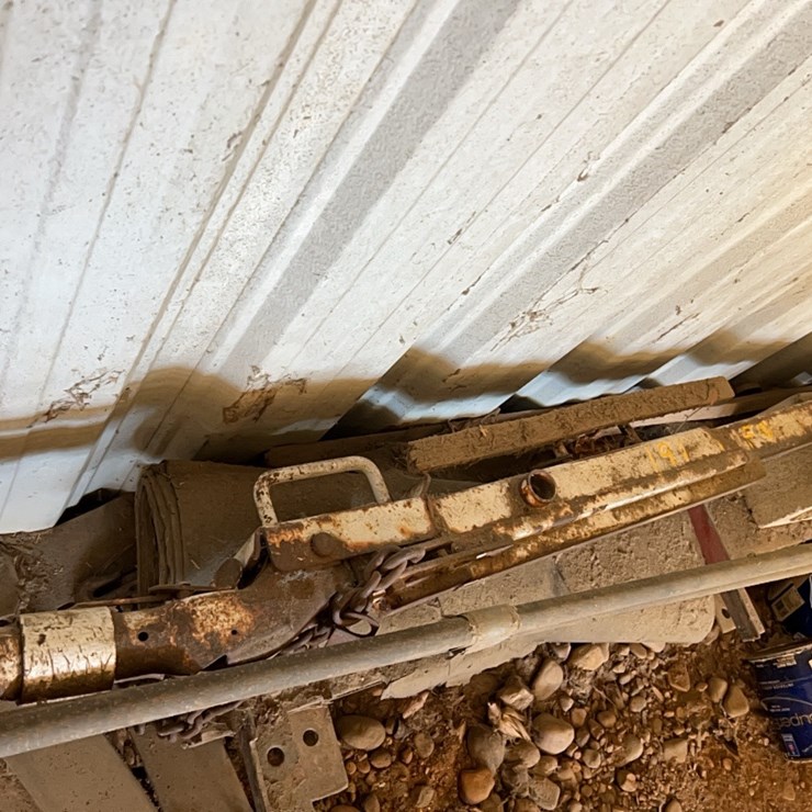 SPRAY COUPE TOW BAR; LOCATED AT 7241 ROXBURY RD, CHARLES CITY, VA, PLEASE CALL 804.837.9940 OR 804.651.4404 WITH QUESTIONS