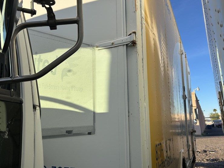 2016-volvo-f613-image-12